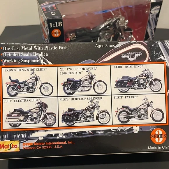 Harley Davidson Maisto Diecast 95th Anniversary Models Collectible Bikes 1:18 - Picture 8 of 14